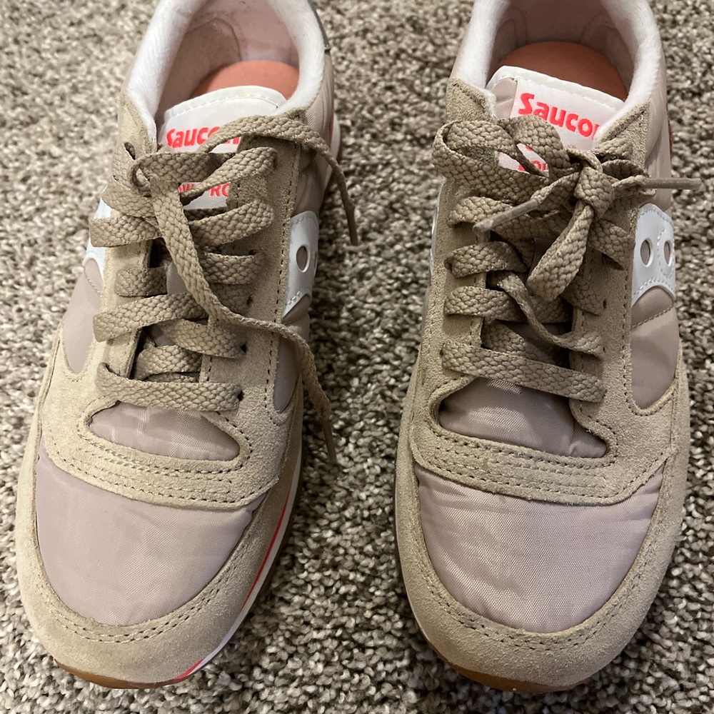 Saucony Jazz Low Pro women’s sneaker